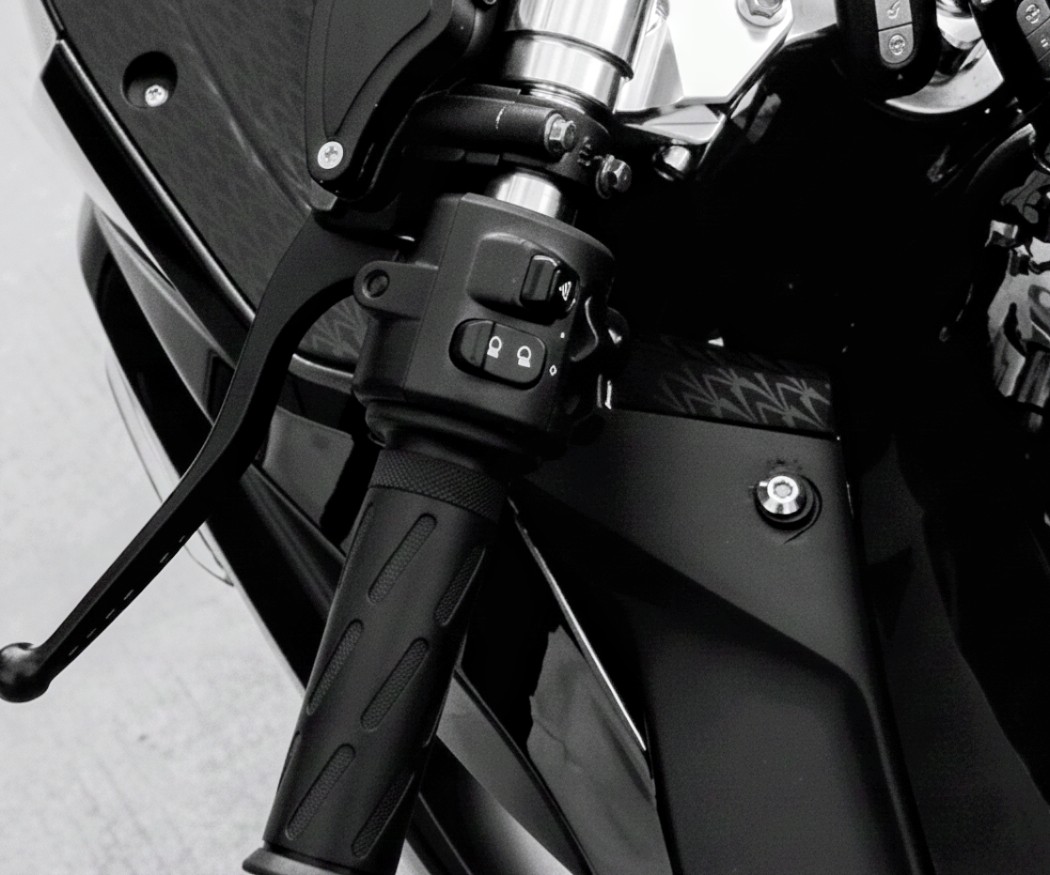 Ampera One Stable Handling